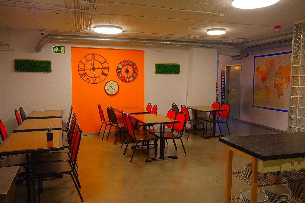 All Iron Hostel Bilbao Exterior photo