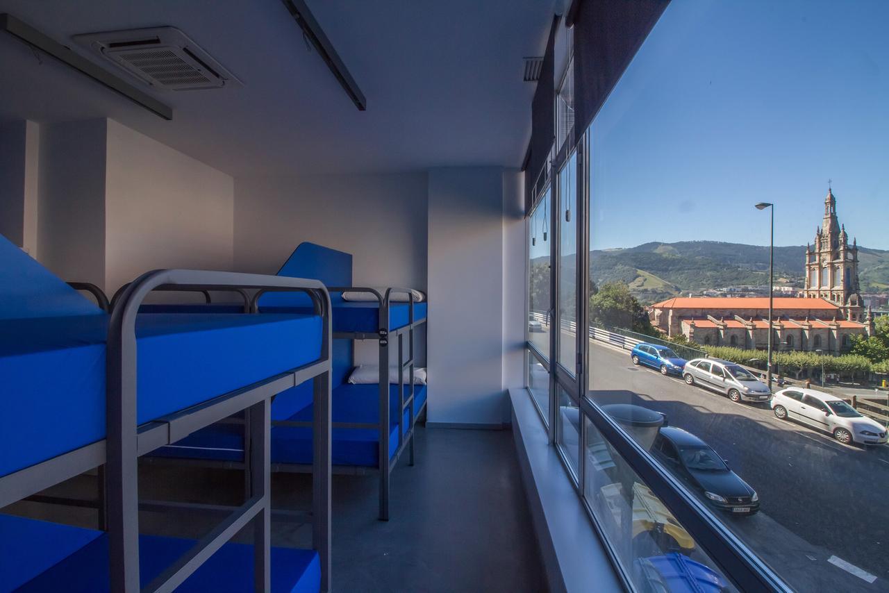 All Iron Hostel Bilbao Exterior photo