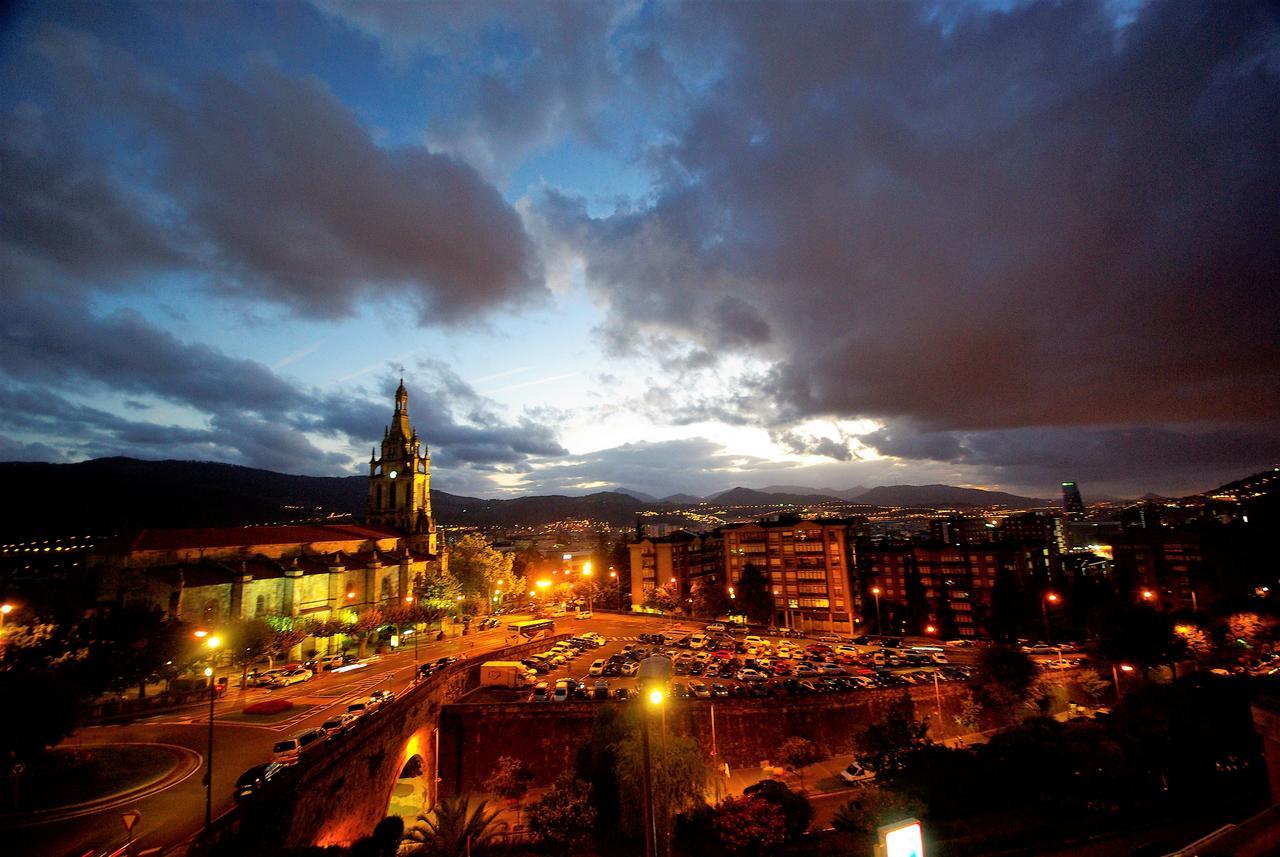 All Iron Hostel Bilbao Exterior photo