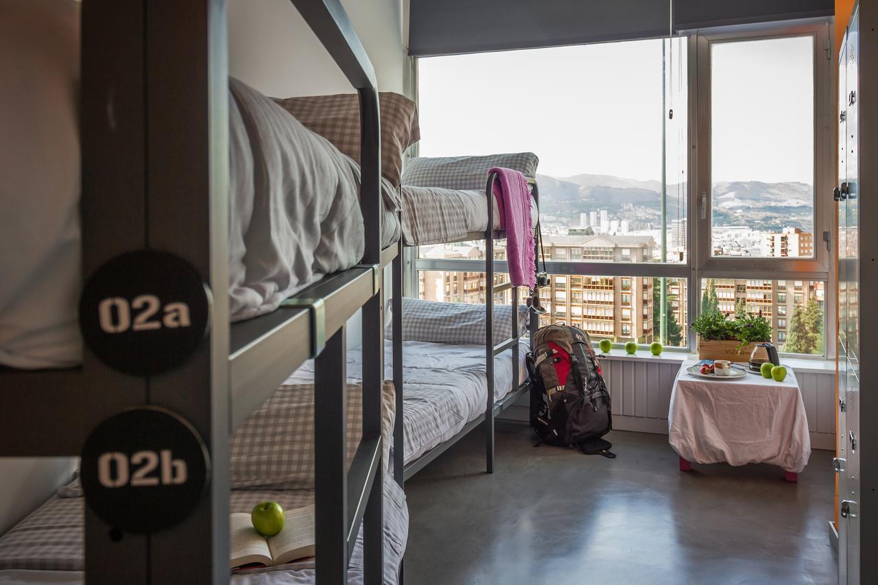 All Iron Hostel Bilbao Exterior photo